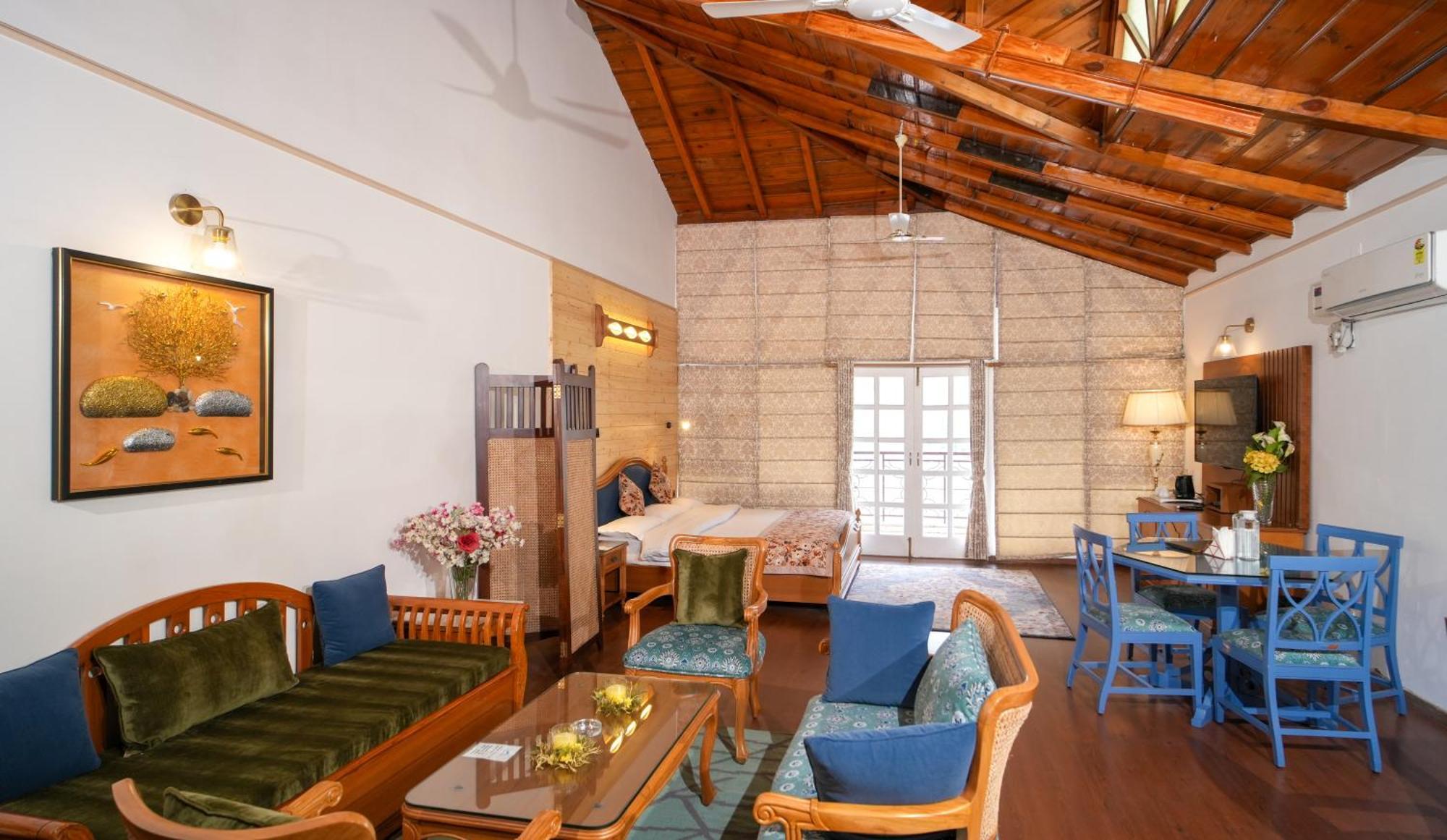 Neelesh Inn- A Luxury Lake View Hotel- 20 Kms From Nainital Bhīm Tāl Eksteriør bilde